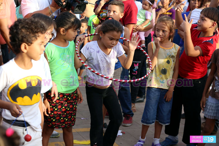 Desde una Nicaragua que viven en paz: Familias reconocen el legado solidario de Fidel