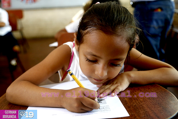 Reanudan evaluaciones escolares en la capital