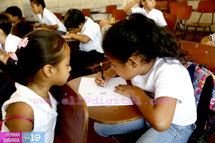Reanudan evaluaciones escolares en la capital