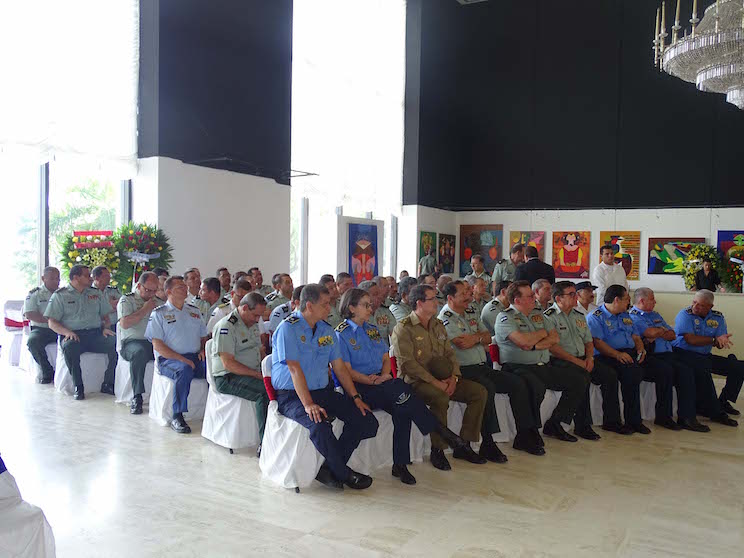Policía Nacional firma Libro de Condolencias por el Comandante Fidel Castro