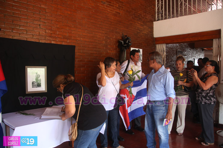Halleslevens: A Fidel los revolucionarios lo tenemos alumbrándonos todavía, dándonos luz