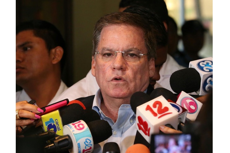 Resaltan ruta de crecimiento económico a Secretario General OEA