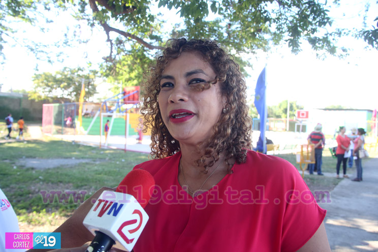 Familias de Acahualinca y Santa Ana estrenan nuevos espacios deportivos