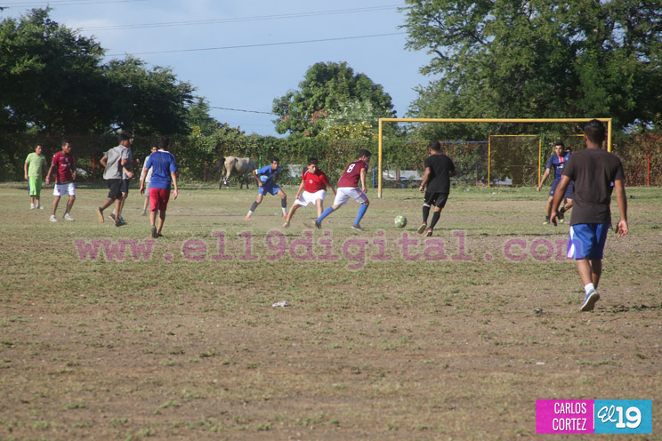 Familias de Acahualinca y Santa Ana estrenan nuevos espacios deportivos
