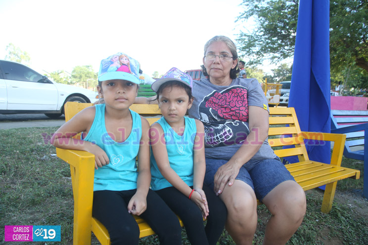 Familias de Acahualinca y Santa Ana estrenan nuevos espacios deportivos