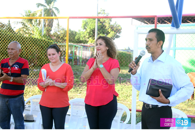 Familias de Acahualinca y Santa Ana estrenan nuevos espacios deportivos
