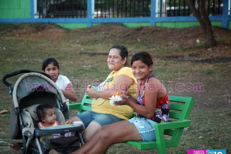 Familias de Acahualinca y Santa Ana estrenan nuevos espacios deportivos