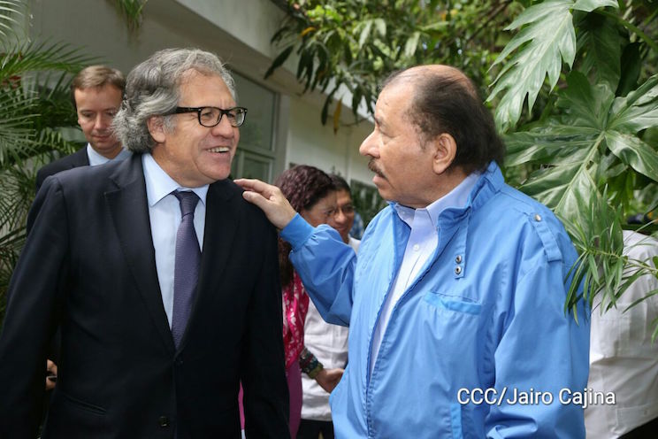 Presidente Daniel y Compañera Rosario se reúnen con el Secretario General de la OEA, Luis Almagro
