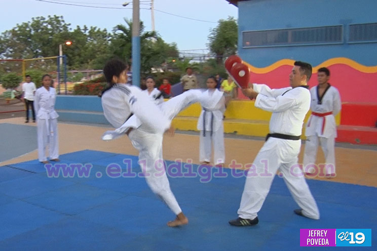 Artes marciales para incentivar a la juventud a involucrarse con los deportes