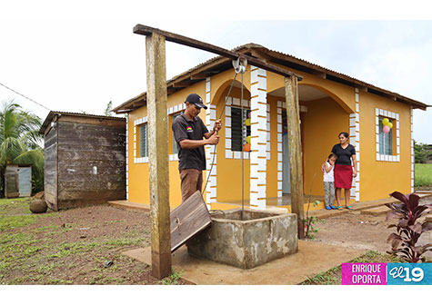 Entregan viviendas a familias de Kukra Hill