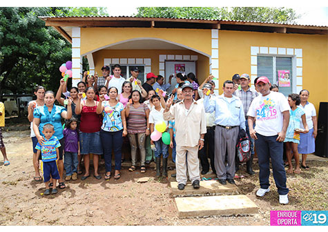 Entregan viviendas a familias de Kukra Hill