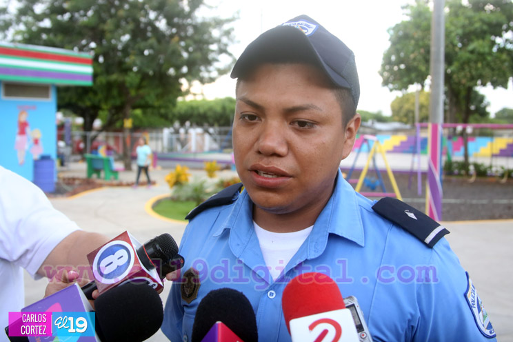 Familias disfrutan tarde de diversión en parques seguros  