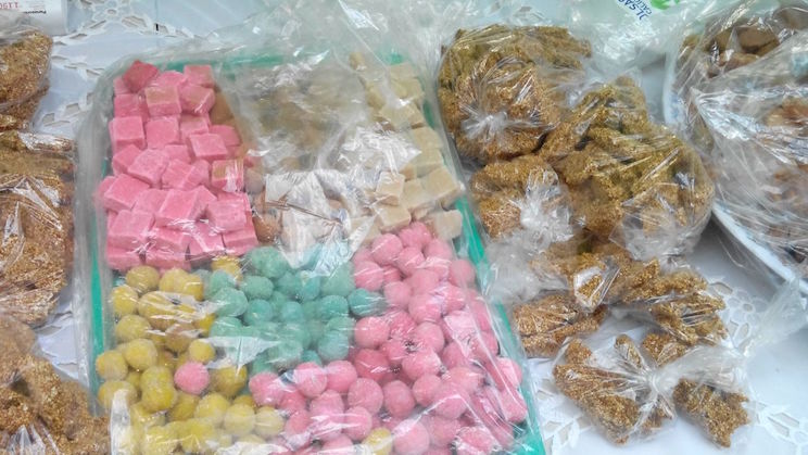 León realizó Feria del Dulce Típico Nicaragüense