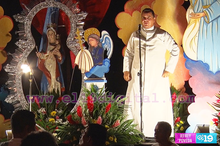 Granada celebra a la Purísima con tradicional procesión