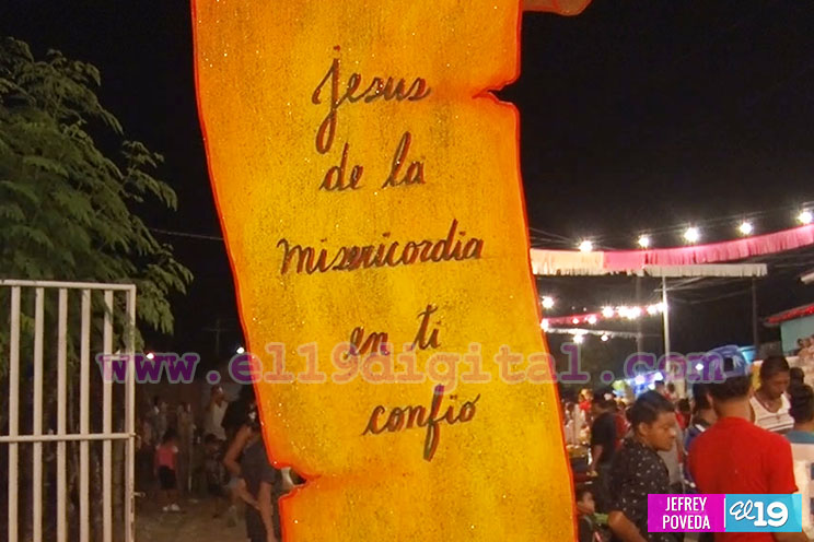 Granada celebra a la Purísima con tradicional procesión