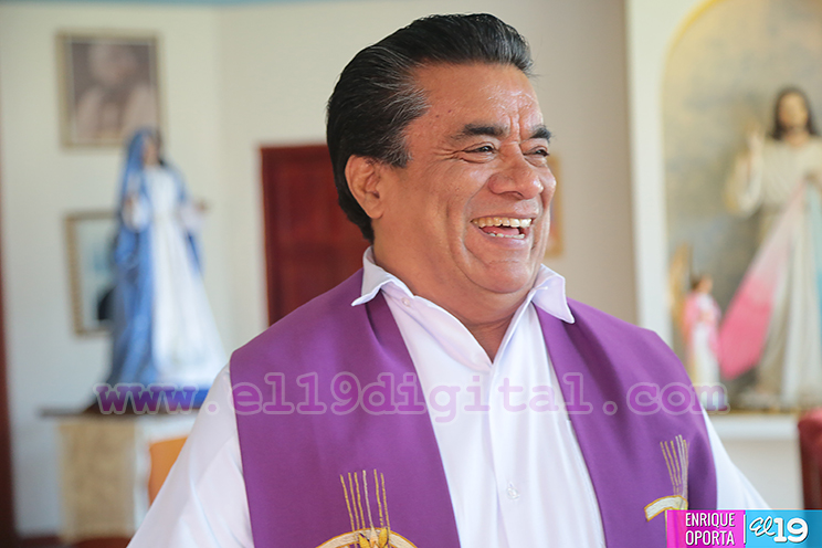 Sacerdotes invitan a celebrar la Virgen María con devoción