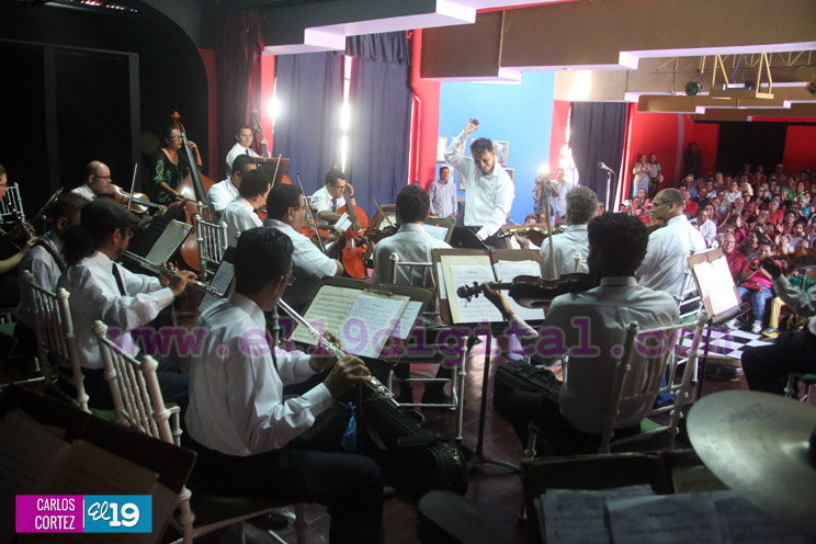Adultos Mayores disfrutan de gran Concierto Navideño en Managua