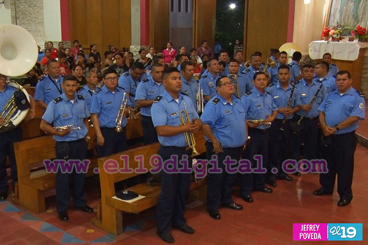 Policía Nacional celebra a La Conchita
