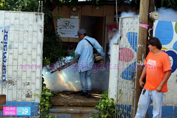 Barrio 14 de Junio arrecia la limpieza para evitar epidemias