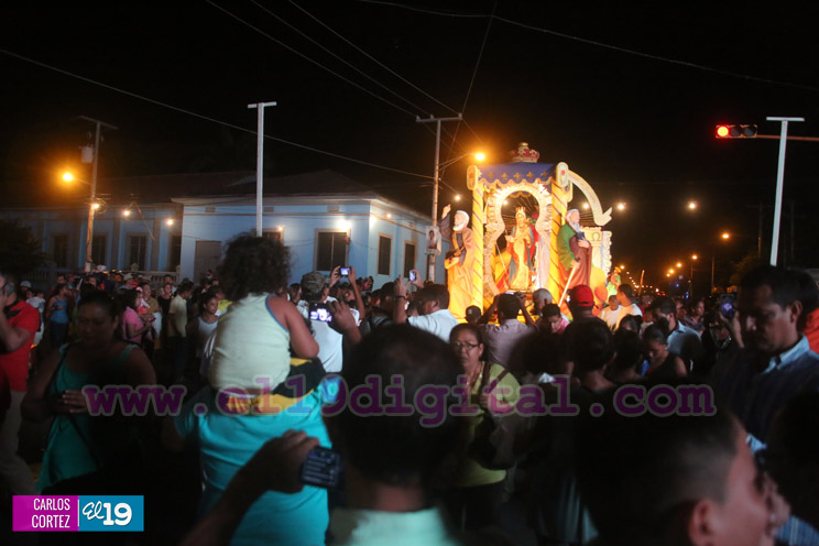 Granada se desborda en tradicional celebración a la Purísima