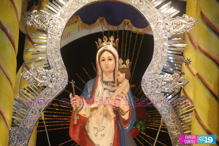 Granada se desborda en tradicional celebración a la Purísima