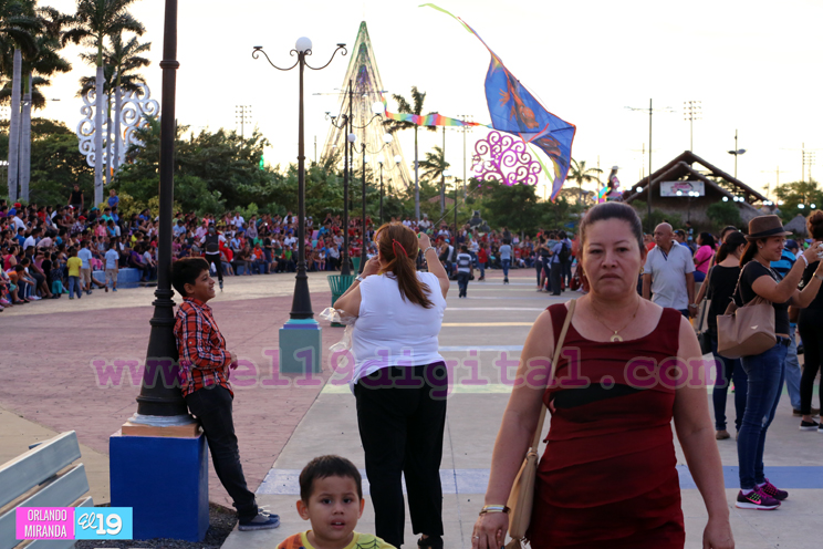 Familias visitan la Avenida de Bolívar a Chávez y sus espacios de recreación en el Día de la Purísima Concepción de María