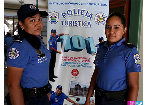 Capacitan a policías turísticos