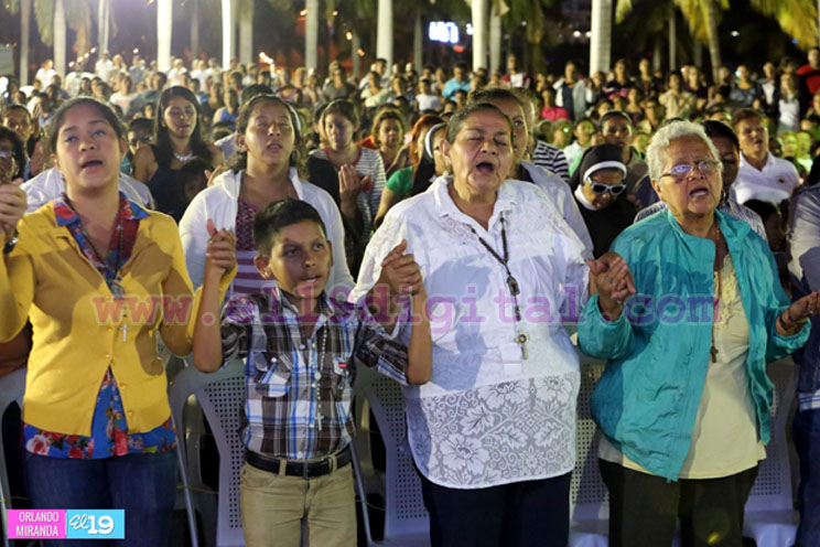 Católicos de Nicaragua en vigilia de agradecimiento