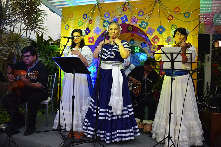 Embajada de Nicaragua en Perú celebra la Gritería en honor de la Purísima Concepción de María