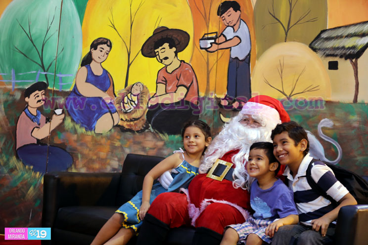 Una foto con Santa en el Parque Luis Alfonso Velázquez