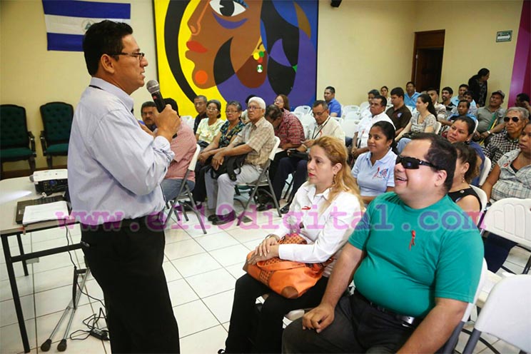 Personas con discapacidad participan en Foro de Prevención del VIH-Sida