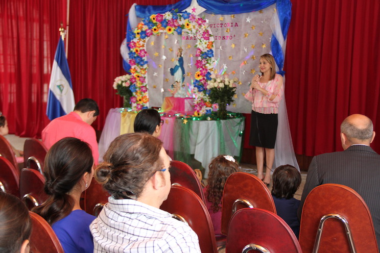 Nicaragüenses celebran La Purísima en Ecuador
