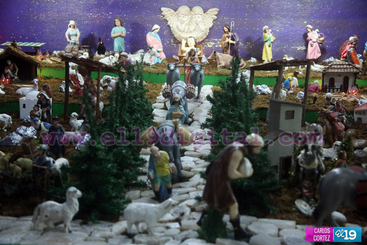 Familia Pastora abre las puertas de su casa para la exhibición de nacimiento más grande de Nicaragua