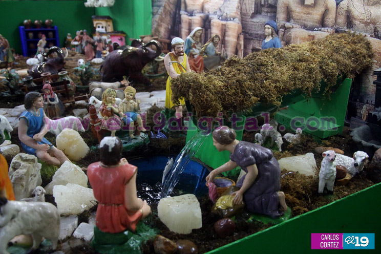 Familia Pastora abre las puertas de su casa para la exhibición de nacimiento más grande de Nicaragua