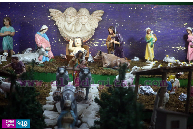 Familia Pastora abre las puertas de su casa para la exhibición de nacimiento más grande de Nicaragua