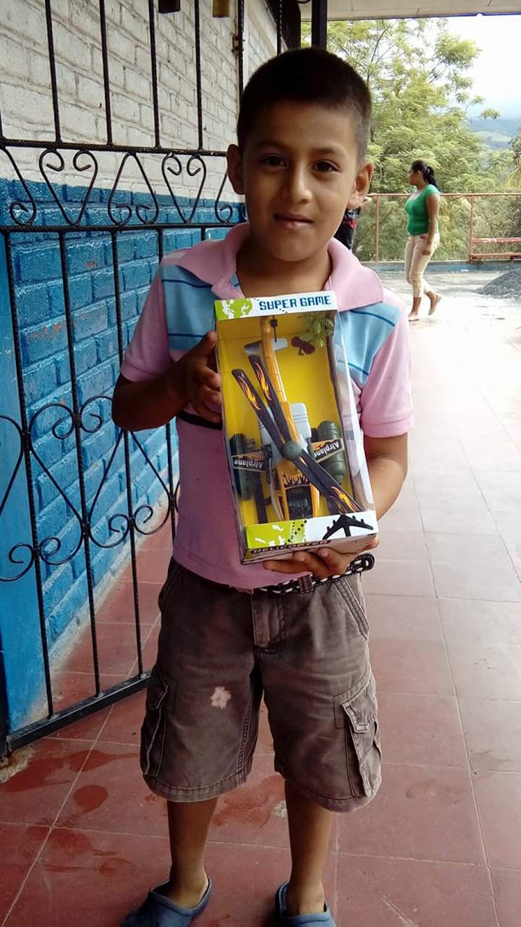Gobierno Sandinista entrega miles de juguetes a niñ@s en el departamento de Chontales