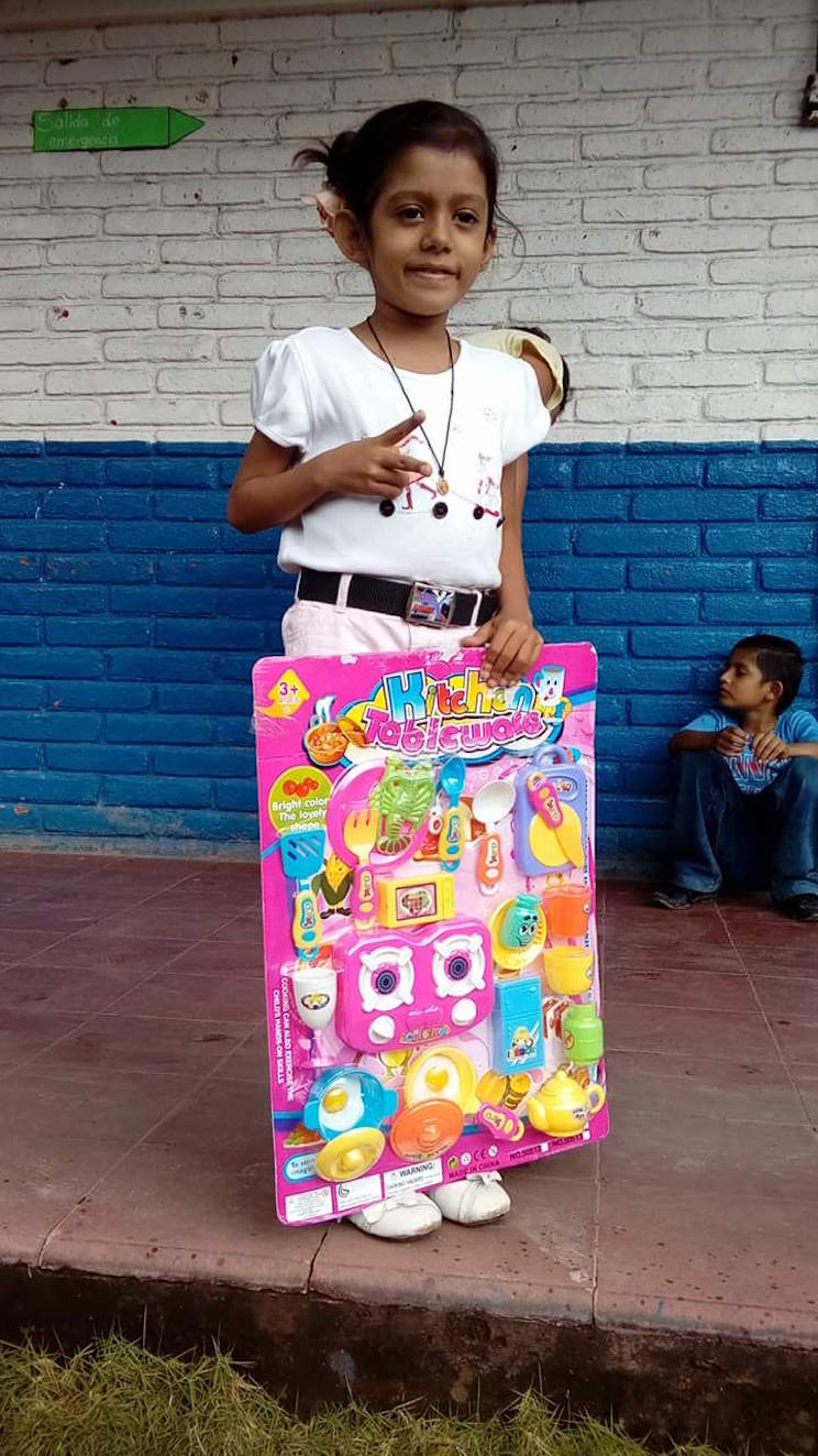 Gobierno Sandinista entrega miles de juguetes a niñ@s en el departamento de Chontales