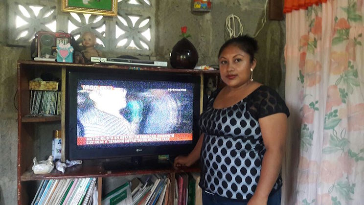 Entregan proyecto de electrificación en El Sincohoyo, Nandasmo