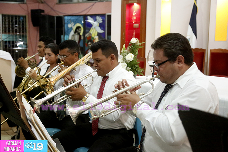 Orquesta Nacional ofrece concierto navideño en Iglesia La Merced