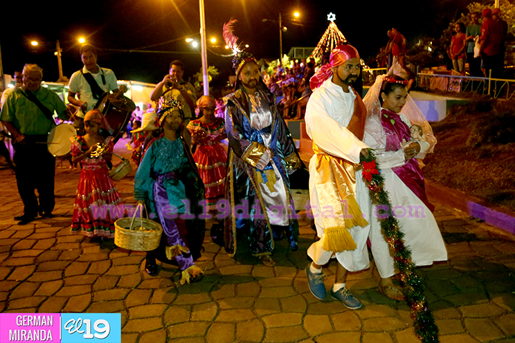 Recrean nacimiento del niño Jesús en el Parque Nacional de Ferias