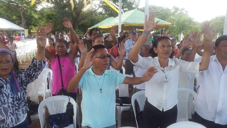 Cardenal Brenes celebra encuentro campesino navideño en Carazo