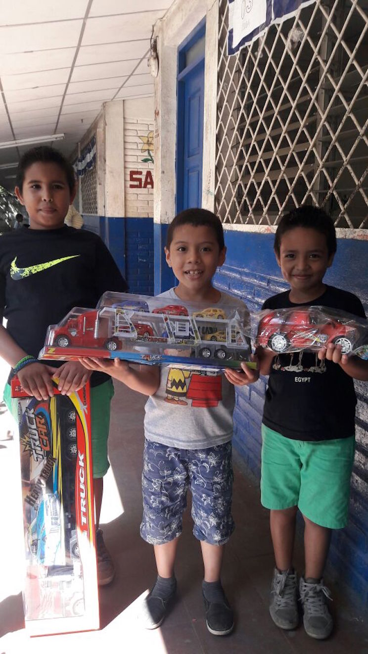 Niños y niñas chinandeganos recibieron un juguete de parte del Gobierno Sandinista