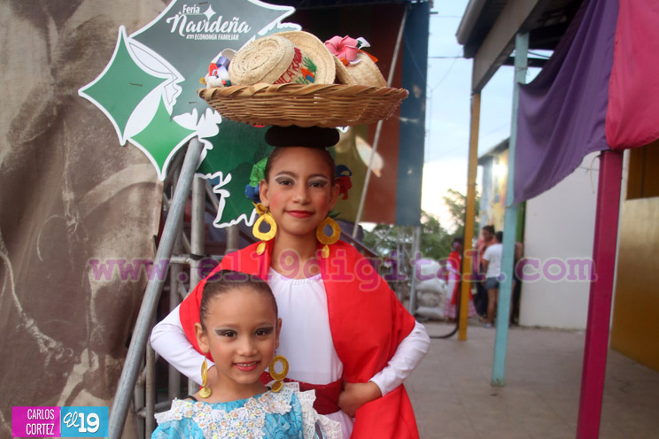 Visite el Parque Nacional de Ferias y disfrute del rico y tradicional relleno navideño  