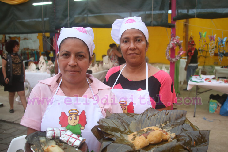 Visite el Parque Nacional de Ferias y disfrute del rico y tradicional relleno navideño  