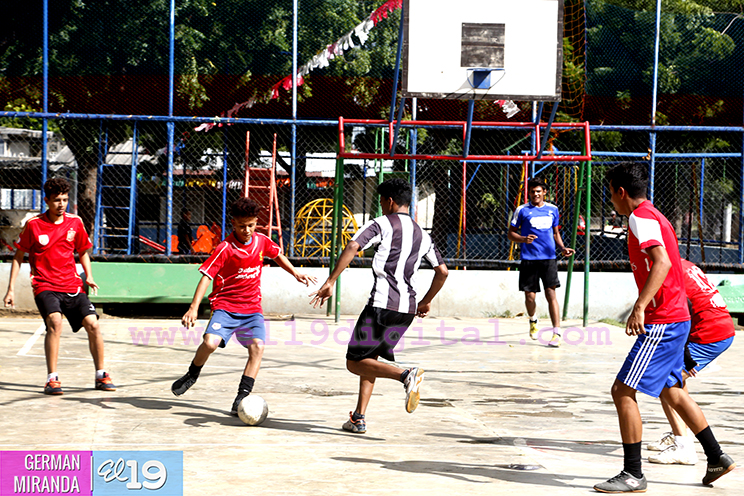 Equipos de fútbol participan en tarde de penales