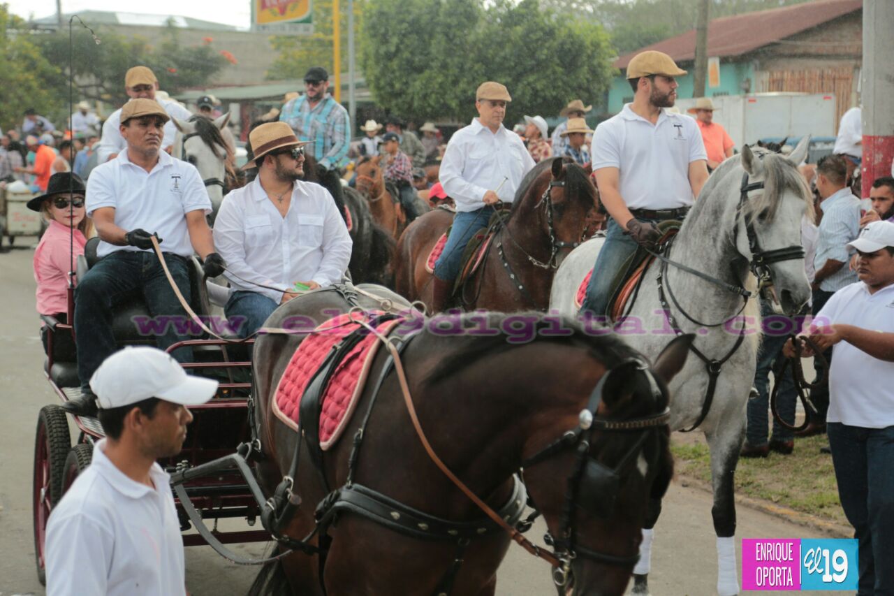 Espectacular desfile hípico en Estelí