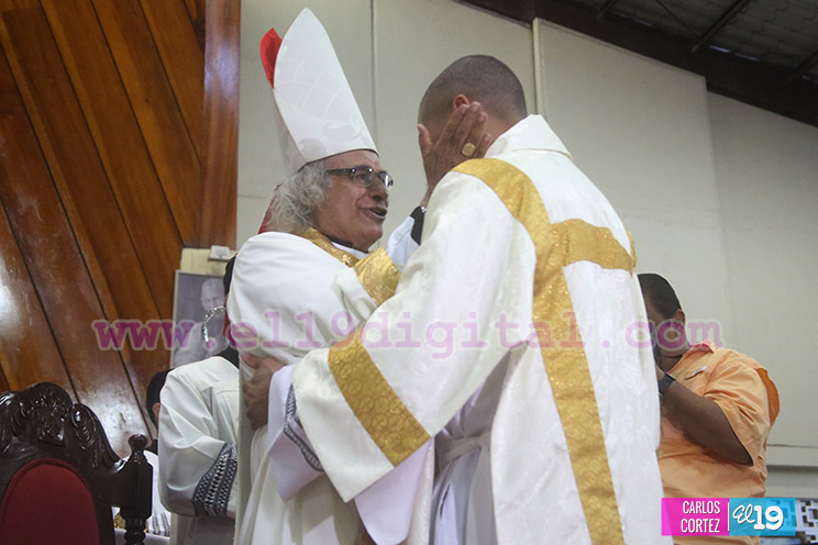 Cardenal Brenes ordena diacono al seminarista brasiñelo, Isael Felipe Da Silva