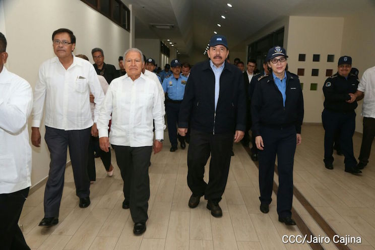 Daniel y Rosario presiden XIX Promoción de Cadetes de la Policía Nacional