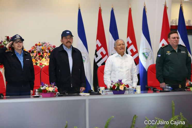 Daniel y Rosario presiden XIX Promoción de Cadetes de la Policía Nacional