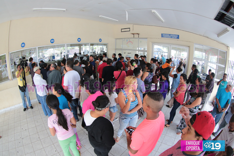Nicaragüenses ingresan por la frontera sur para celebrar en familia la Navidad